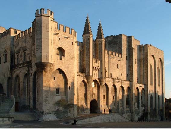 AVIGNON, LE PALAIS DES PAPES