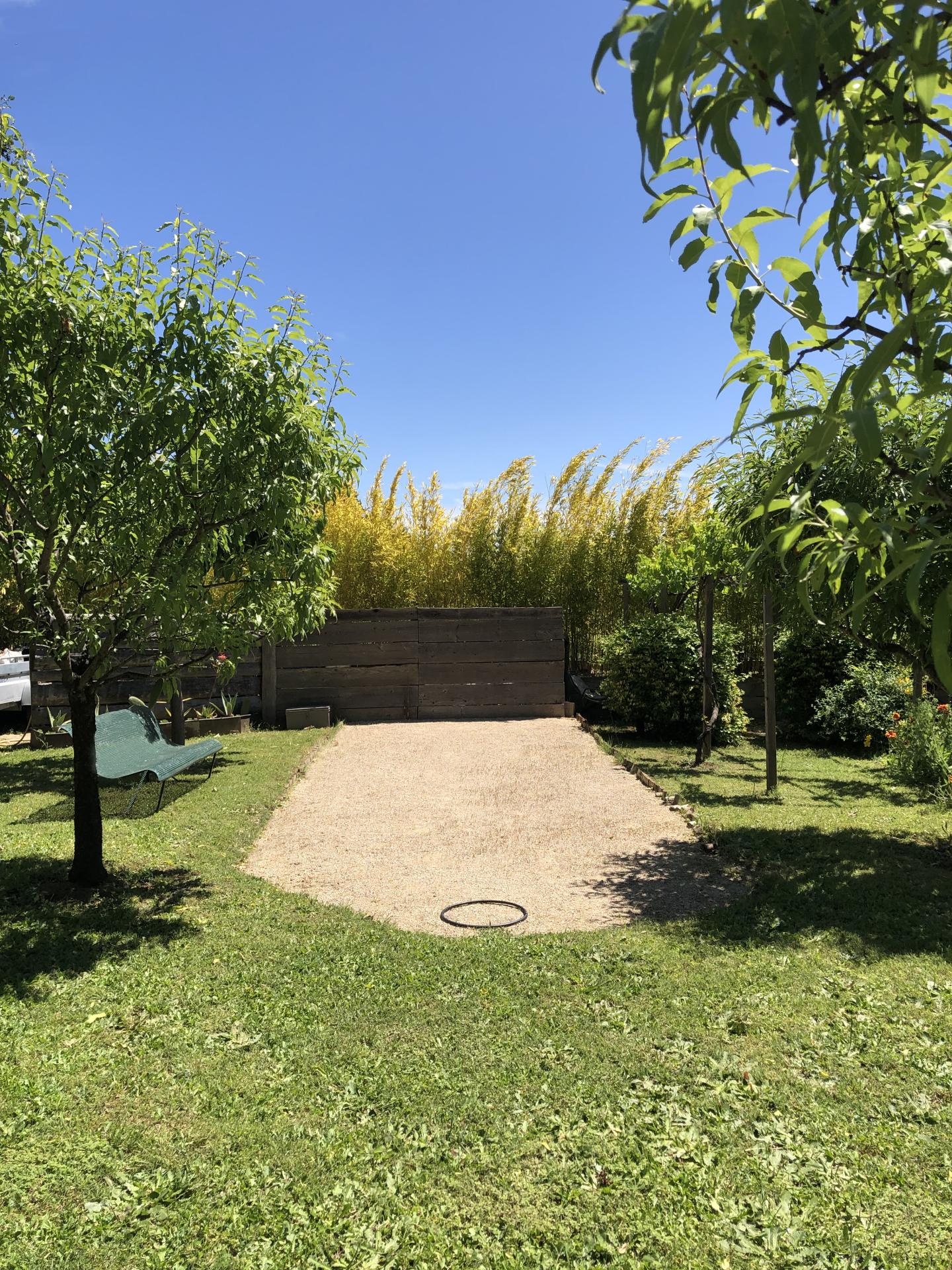 Le terrain de pe tanque 1